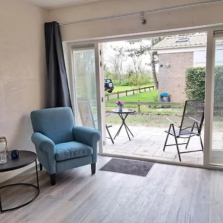 Ferienhaus Strandhuisje Eva, Dicht Bij Zee