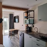 Strandhuisje Eva, Dicht Bij Zee